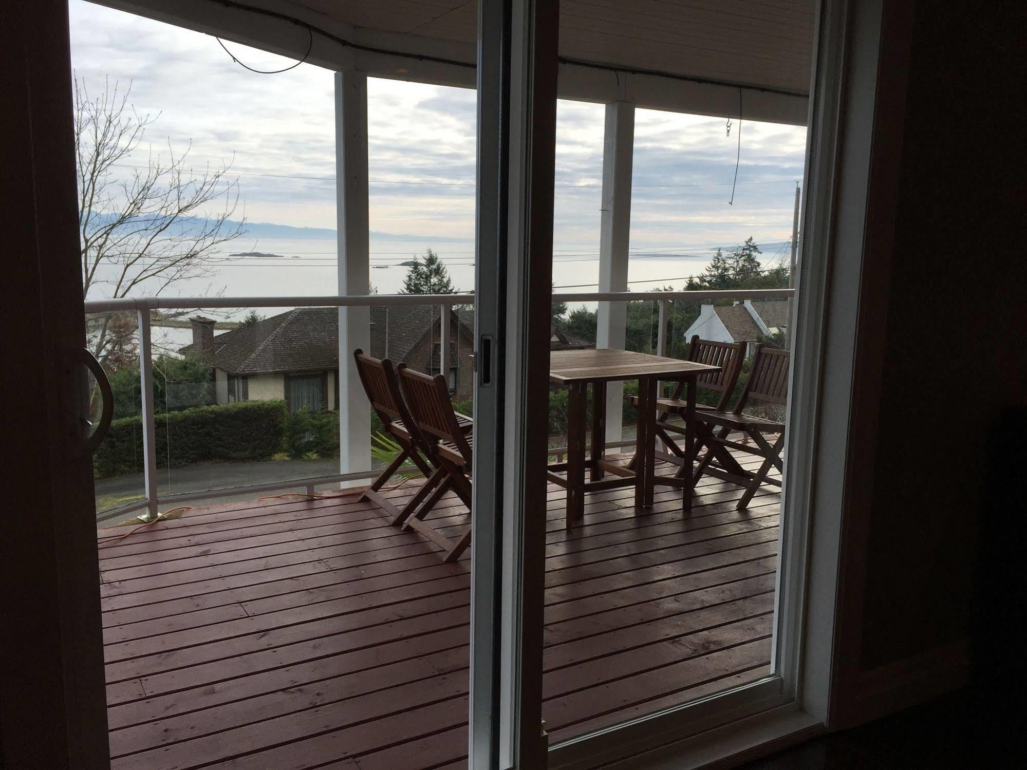 Nanaimo Ocean View Bed and Breakfast Exterior foto